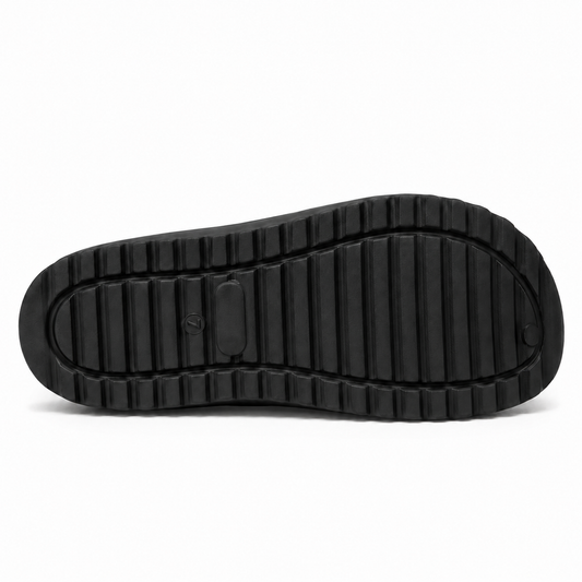 Smoothlite Ultra-Chunky Adjustable Clogs for men in Black, image 2