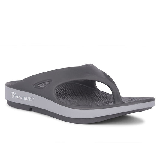 Smoothlite Everyday Cushioned Flip-Flops for men in Dark Grey, image 1