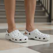 Smoothlite Diamond-Cut Ventilated Clogs for men in White, image 6