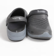 Smoothlite Classic Dual-Tone Painted Clogs for men in Dark Grey & Light Grey, image 5