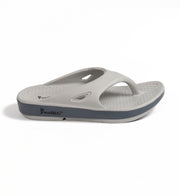 Smoothlite Everyday Cushioned Flip-Flops for men in Light Grey, image 4
