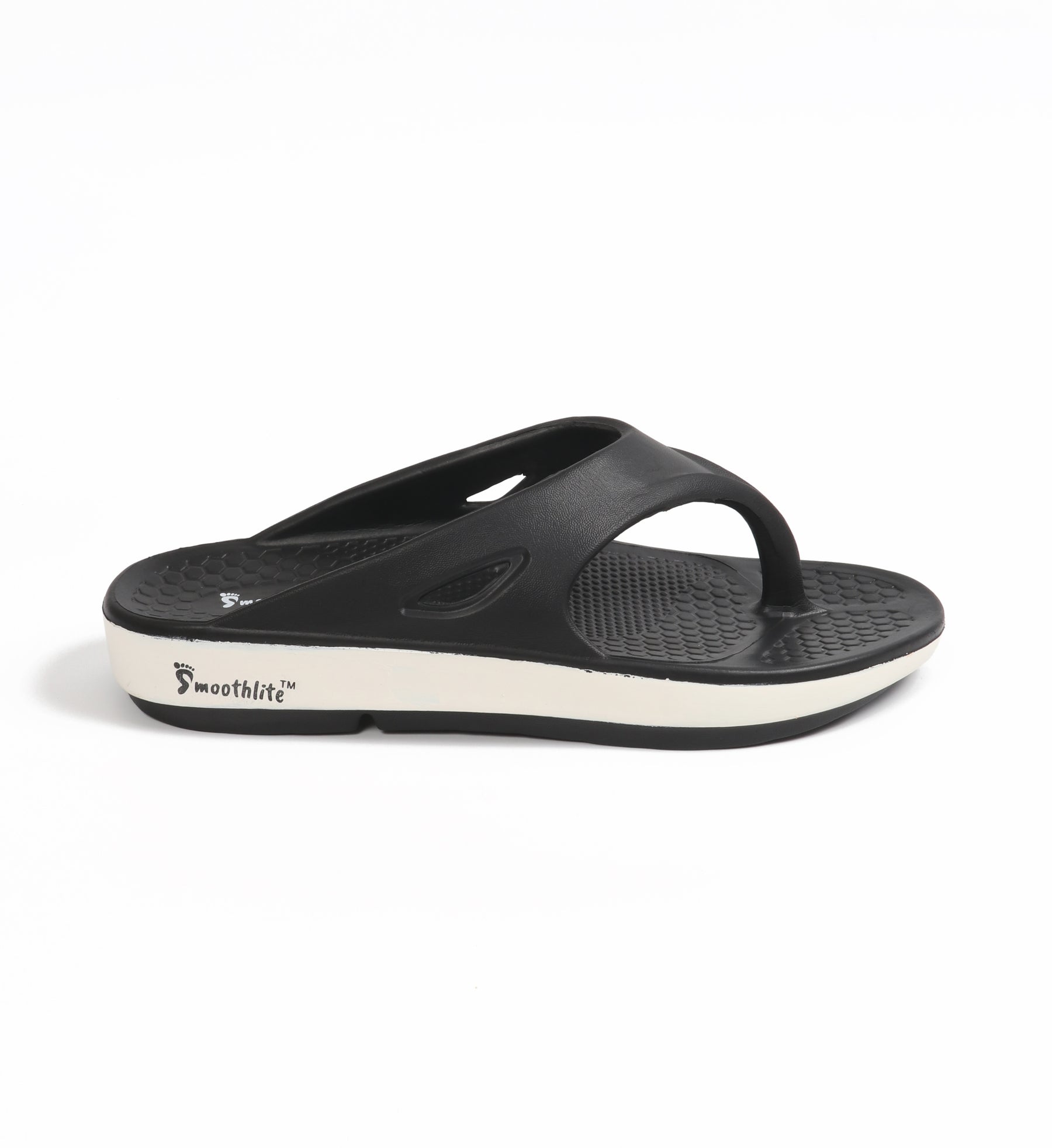 Smoothlite Everyday Cushioned Flip-Flops for men in Black, image 2