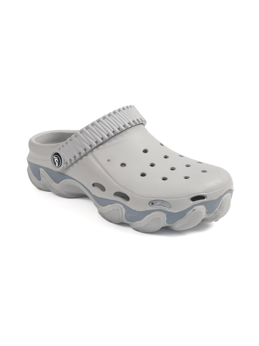 Smoothlite Chunky Painted-Sole Clogs for men in Light Grey, image 1