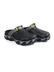 Smoothlite Chunky Painted-Sole Clogs with Contrast Strap for men in Black, image 4