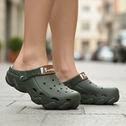 Smoothlite Chunky Clogs with Contrast Strap for men in Olive, image 7